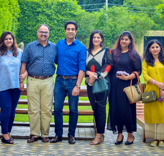 International Motivational Speaker Simerjeet Singh Announces 1 Million Subscribers Milestone on YouTube