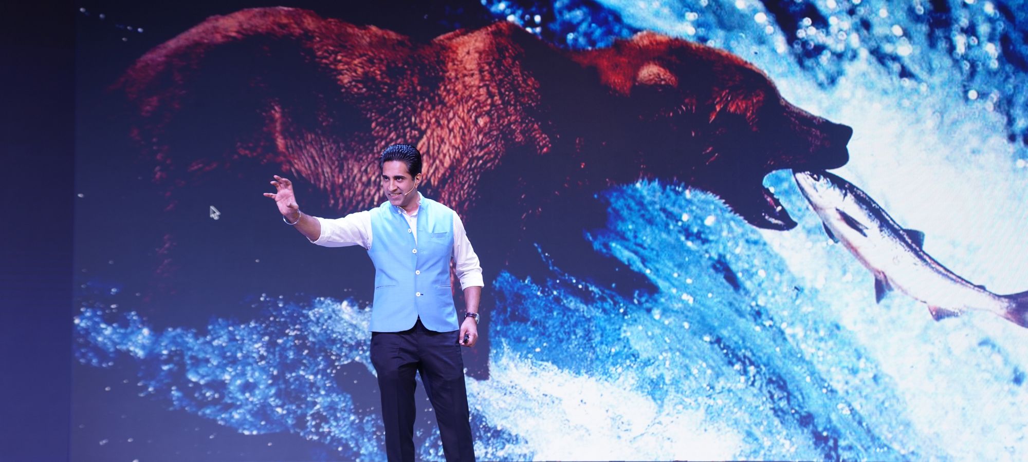 Motivational Speakers for Corporate Events in India: Highlighting Simerjeet Singh’s Best Speeches
