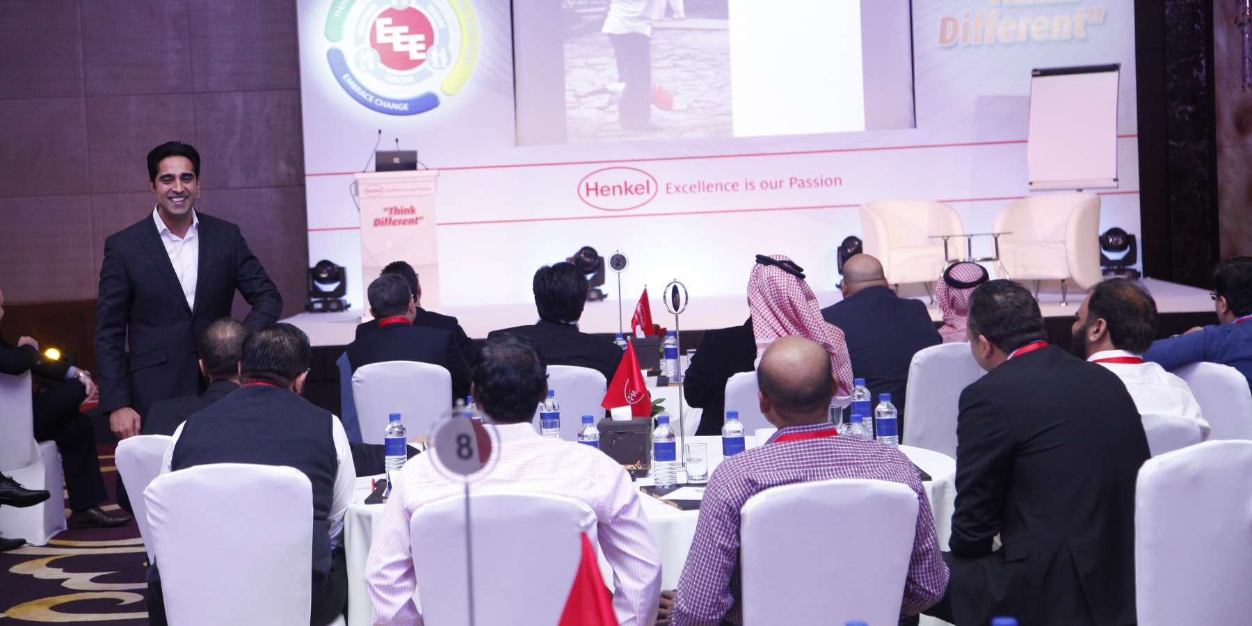 Top Motivational Speaker For Corporate Events
