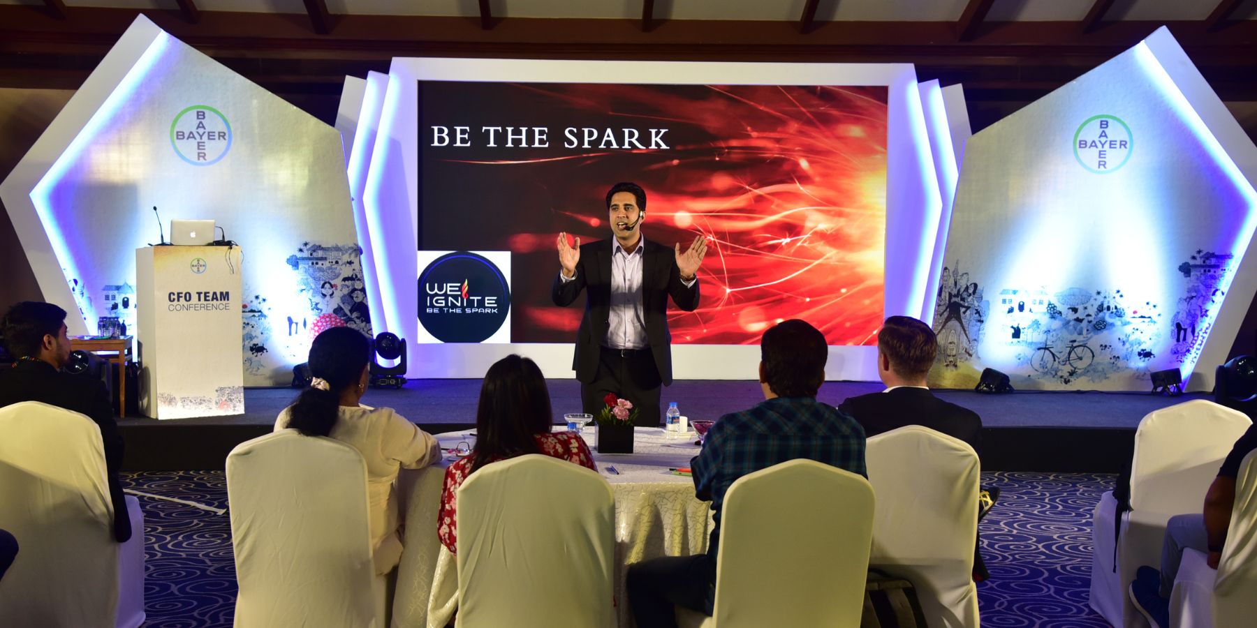 Looking for a Keynote Speaker in India?